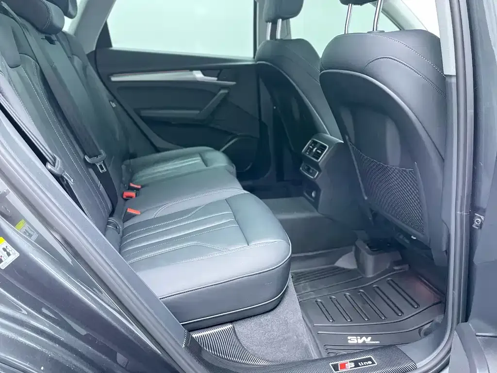 Audi Q5L 2022 из CN, фото 6