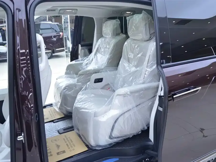 Buick GL8 Hybrid 2025 из CN, фото 8