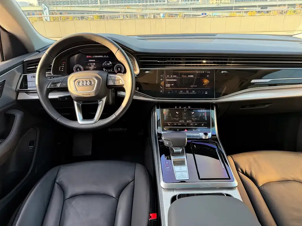Audi Q8 2021 из CN, фото 2