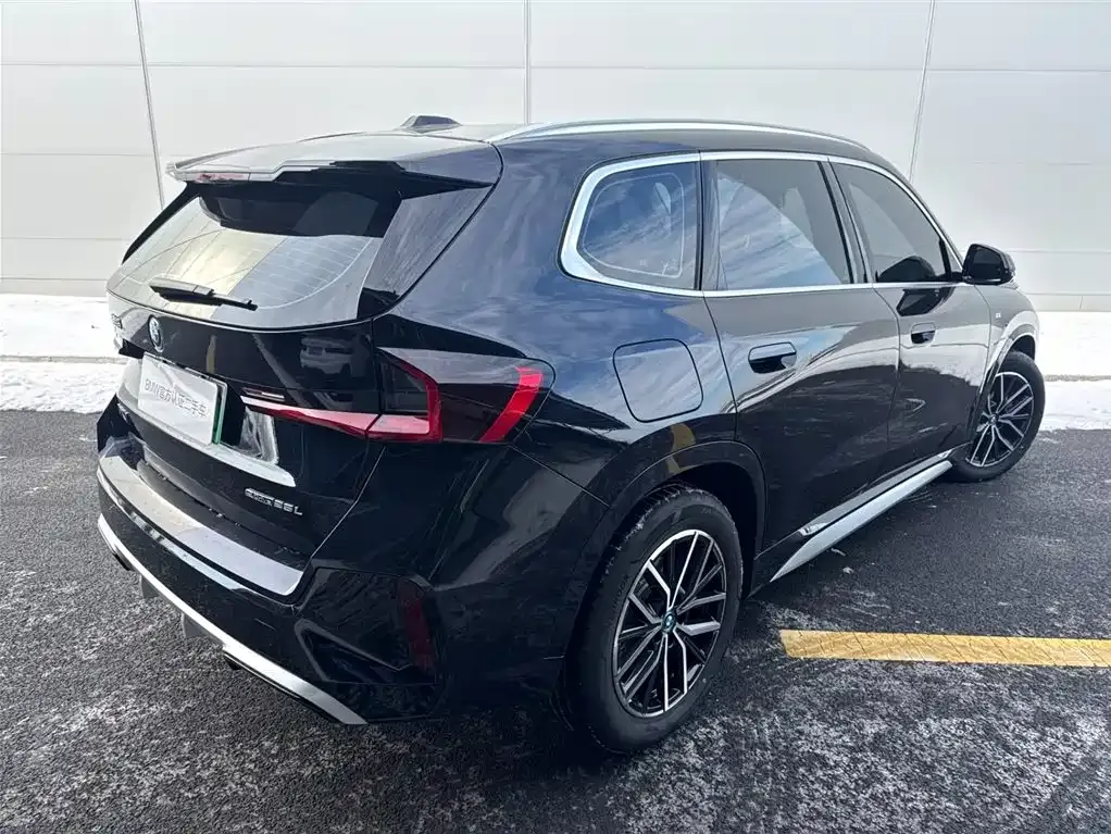 BMW iX1 2025 из CN, фото 4