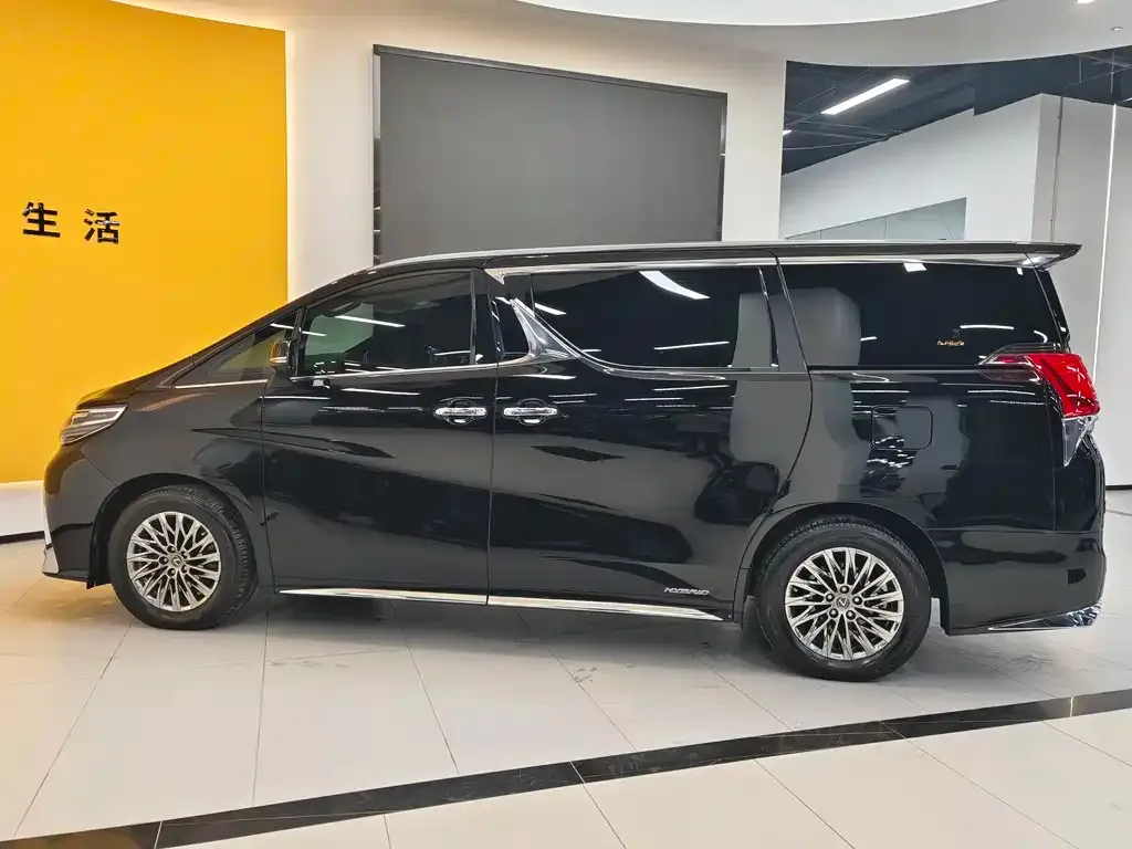 Lexus LM 2022 из CN, фото 4