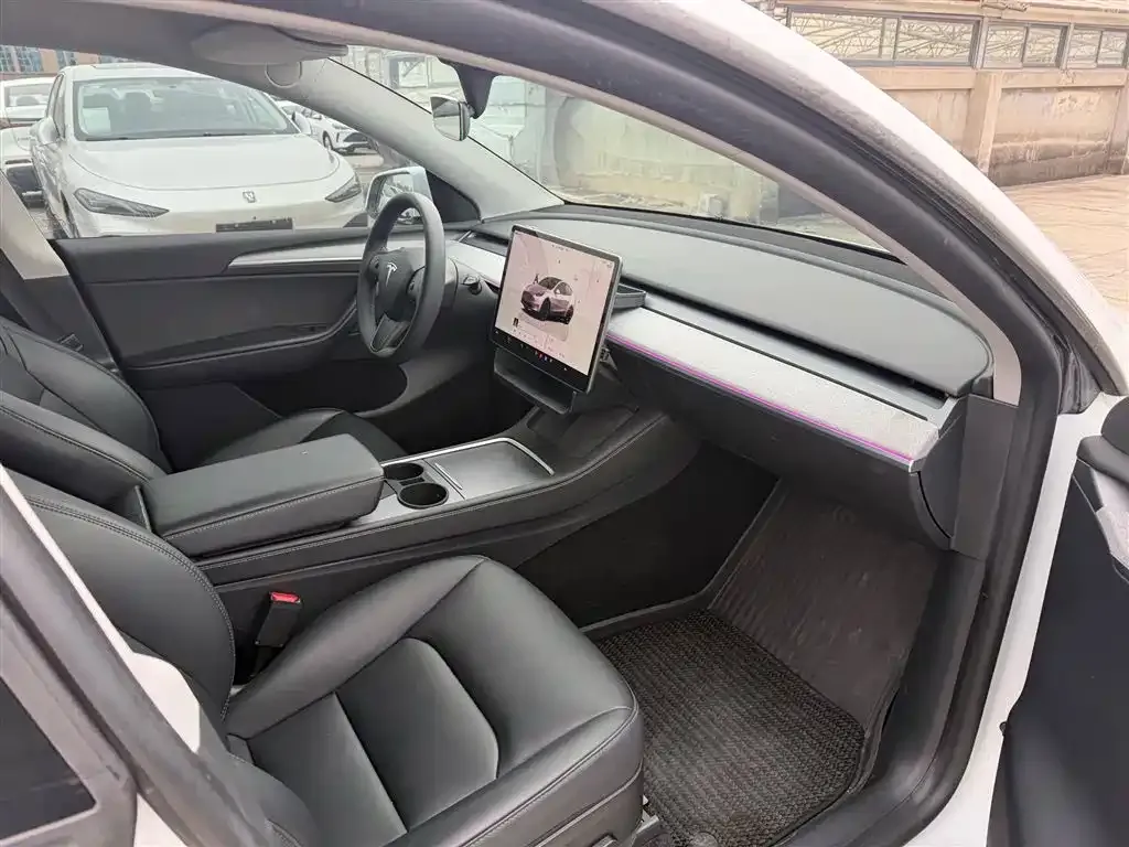 Tesla Model Y 2023 из CN, фото 6