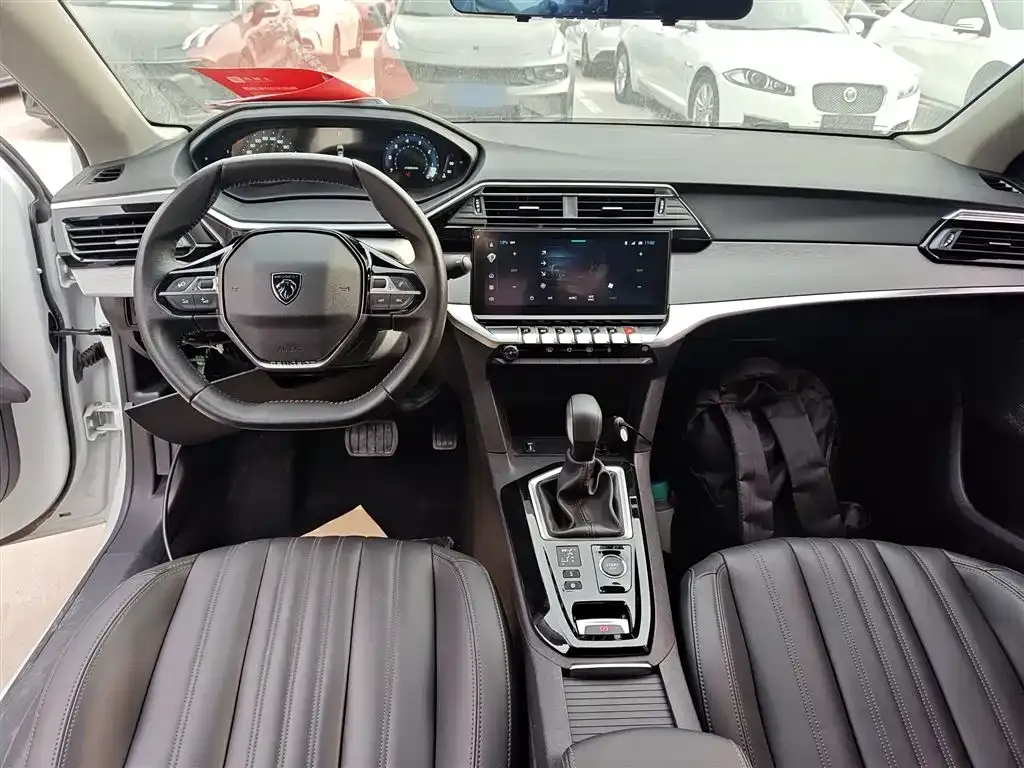 Peugeot 408 2023 из CN, фото 9