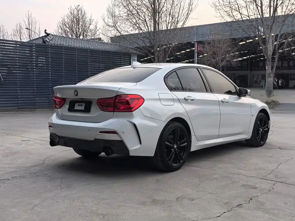 BMW 1 Series 2021 из CN, фото 5