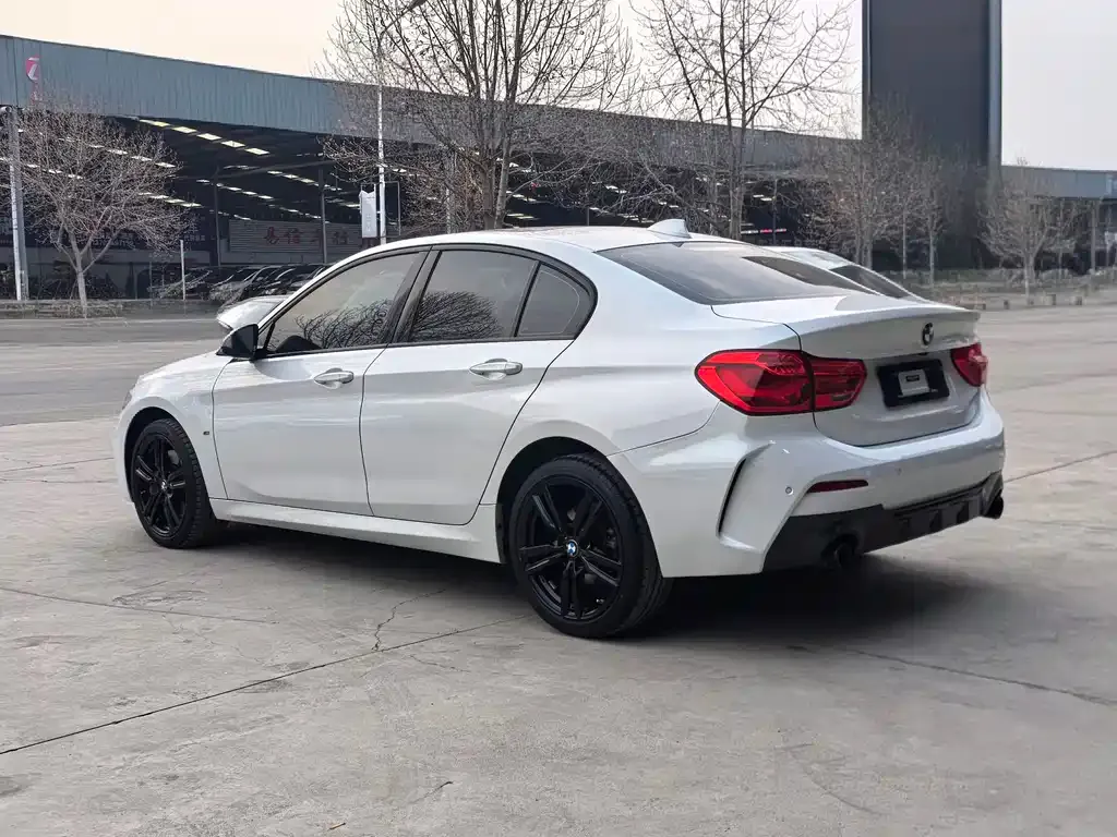 BMW 1 Series 2021 из CN, фото 6