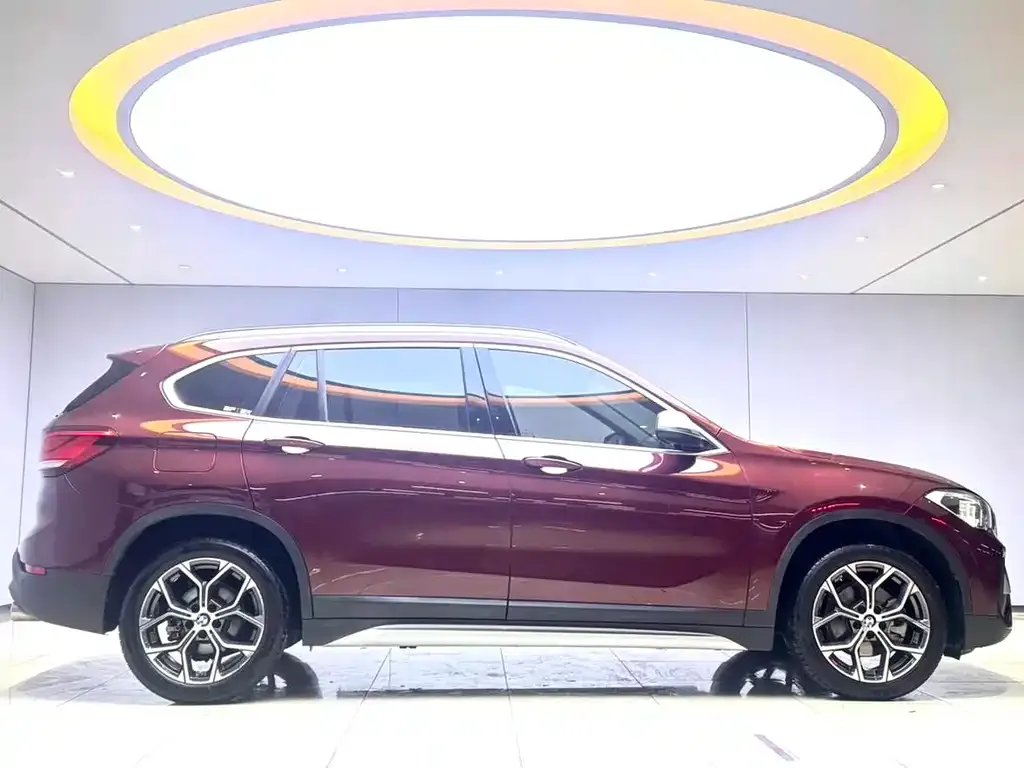 BMW X1 — фото 10