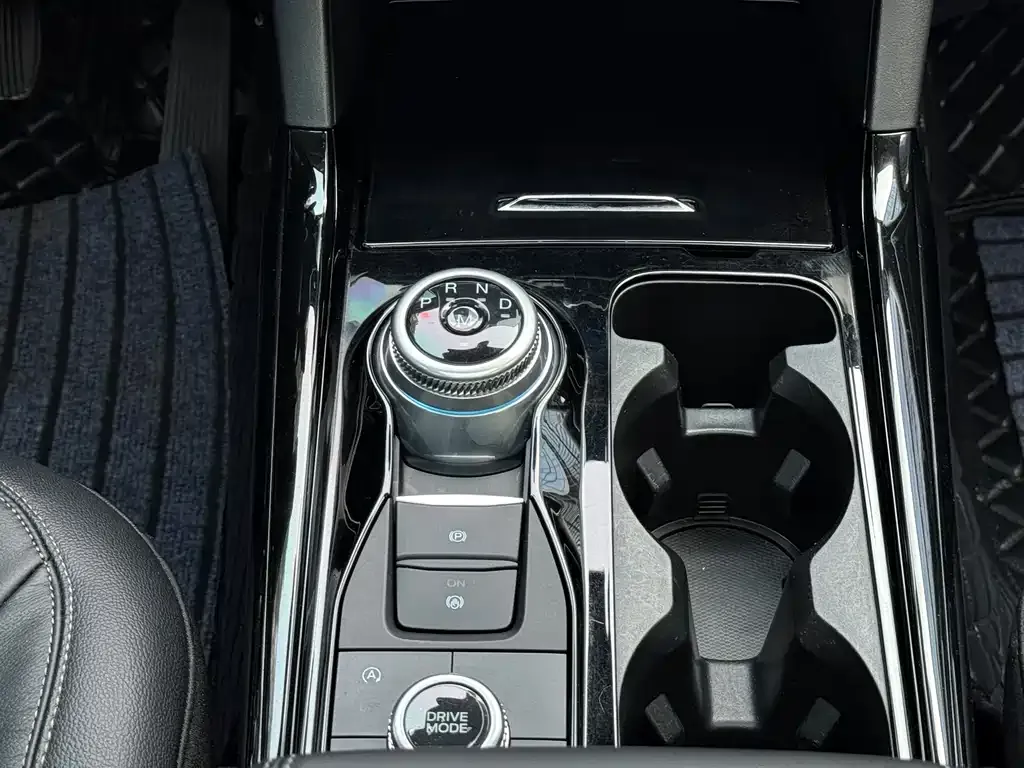 Ford Explorer 2021 из CN, фото 4
