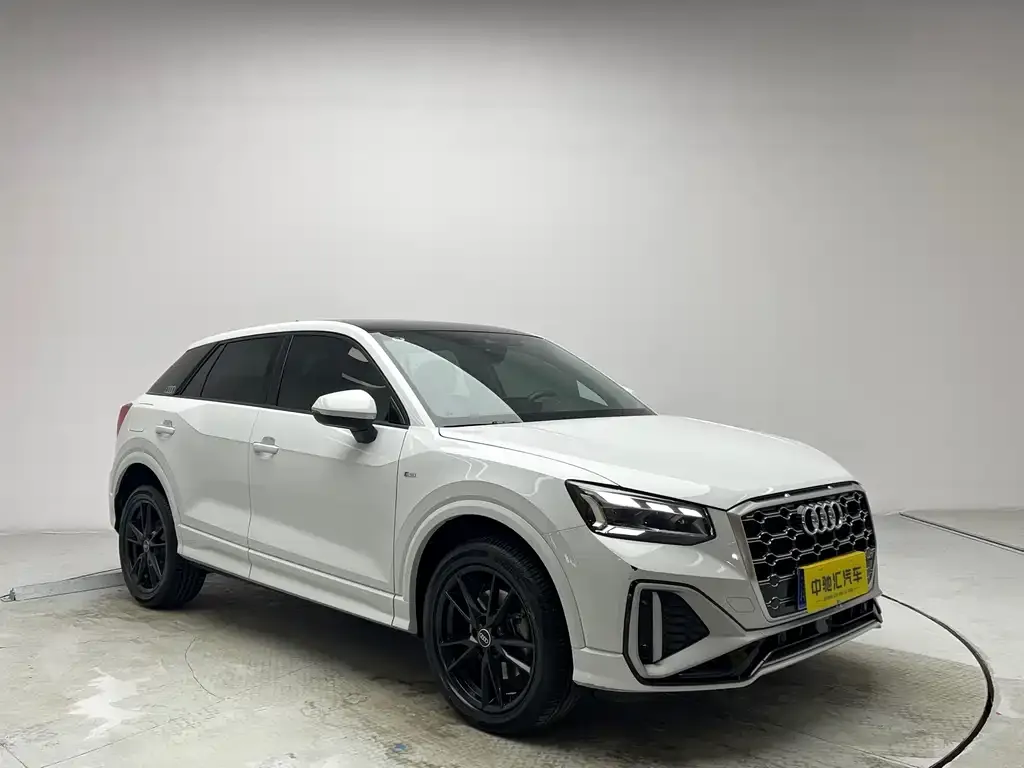 Audi Q2L 2024 из CN, фото 2