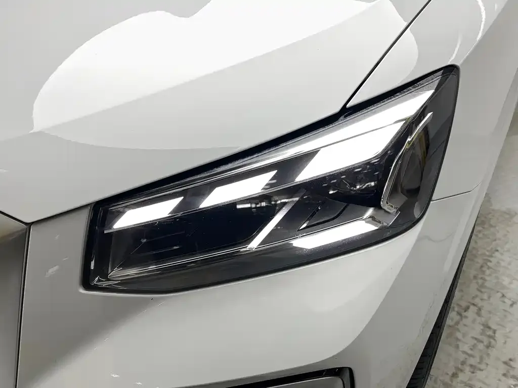 Audi Q2L 2024 из CN, фото 3