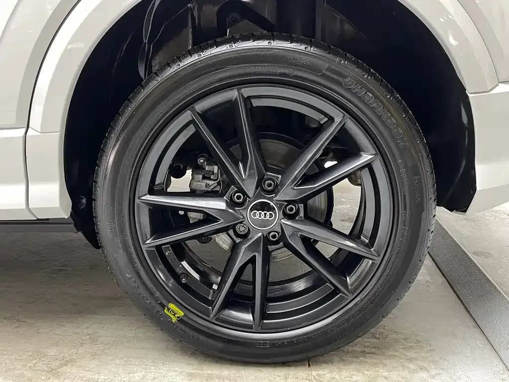 Audi Q2L 2024 из CN, фото 9