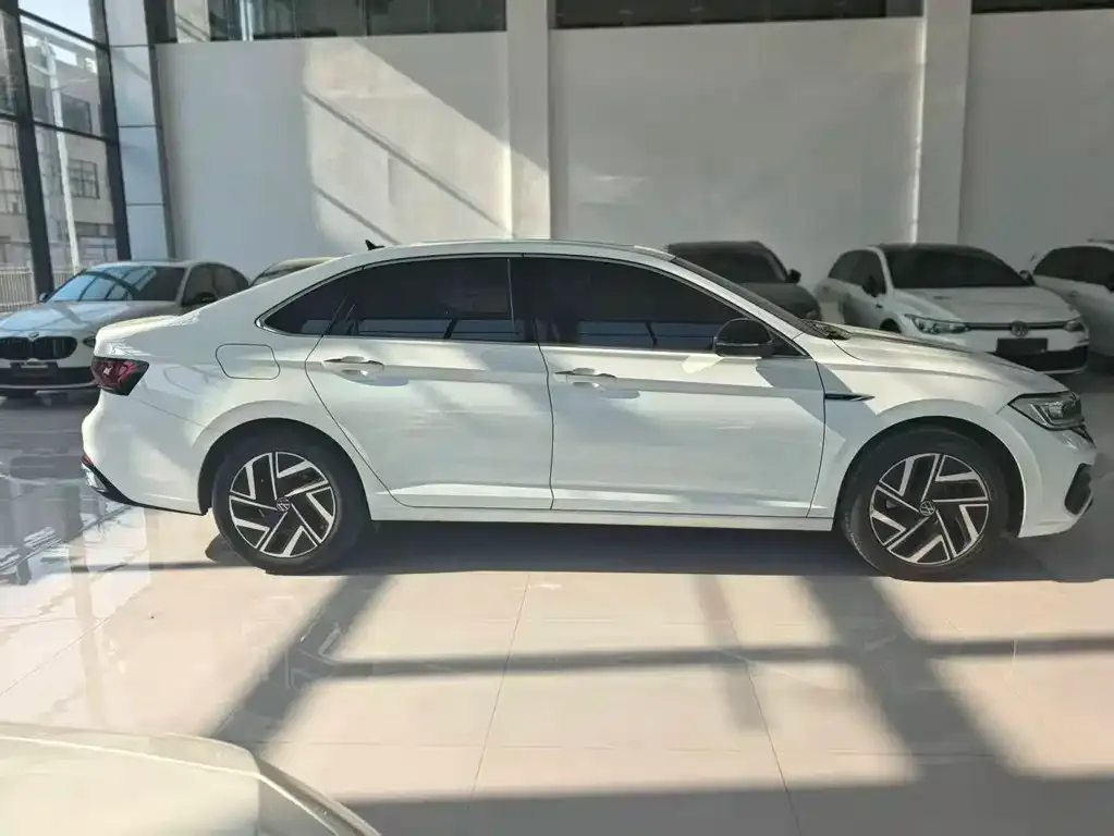 Volkswagen Sagitar 2022 из CN, фото 10