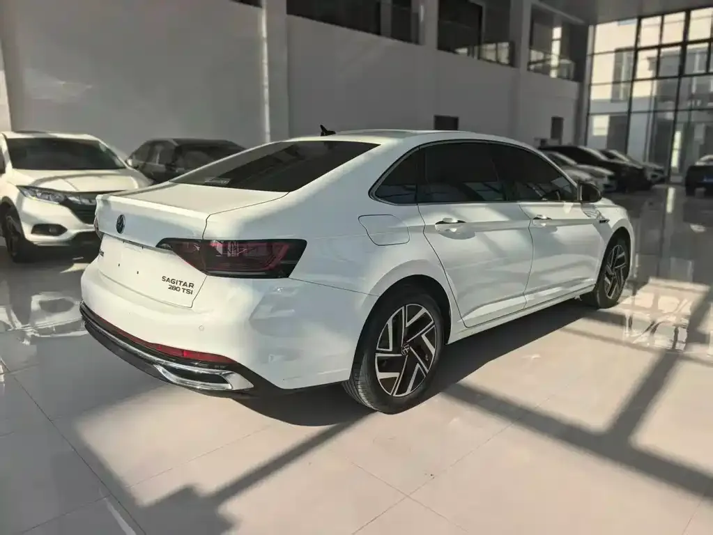 Volkswagen Sagitar 2022 из CN, фото 4