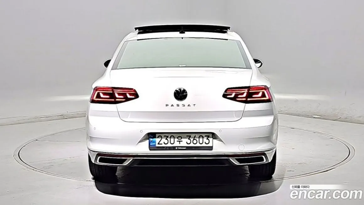 Volkswagen Passat 2021 из KR, фото 2