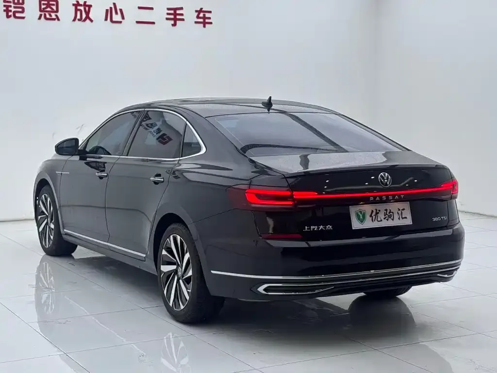 Volkswagen Passat 2024 из CN, фото 8