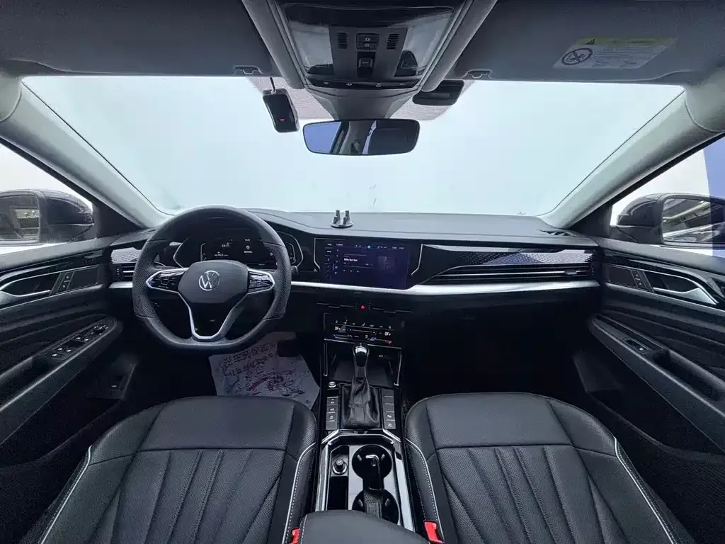 Volkswagen Passat 2024 из CN, фото 10