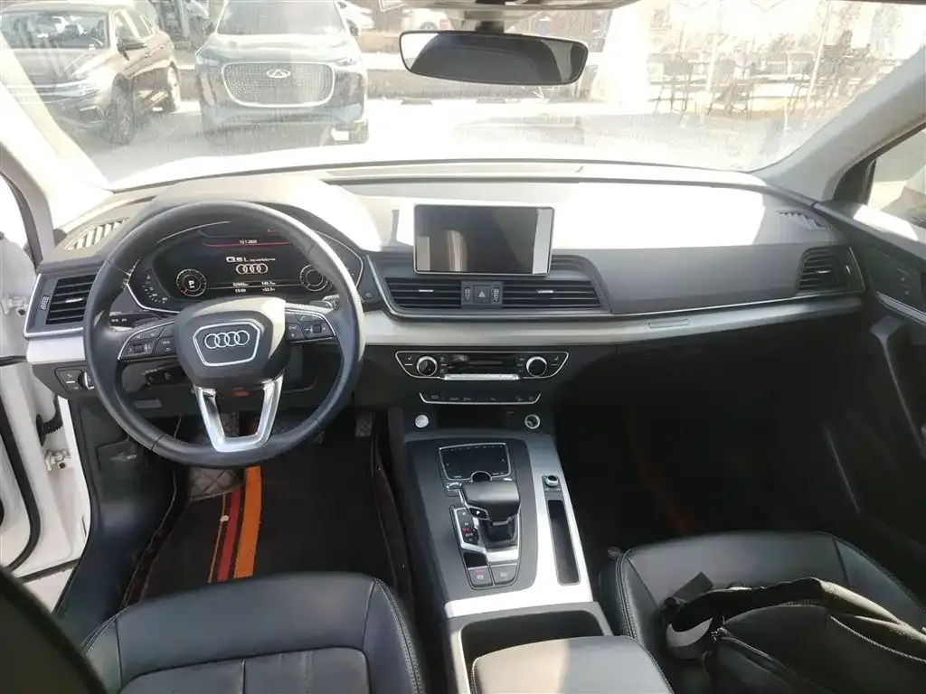 Audi Q5L 2021 из CN, фото 5