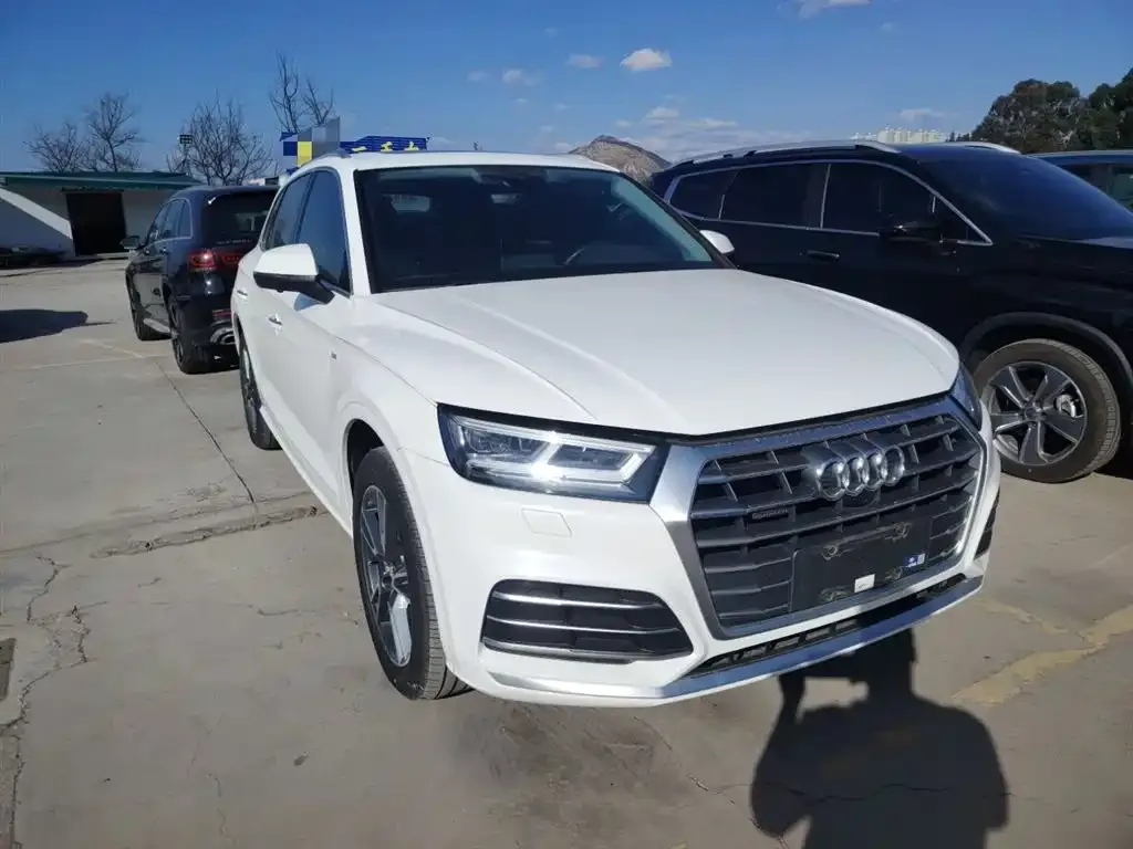 Audi Q5L 2021 из CN, фото 3