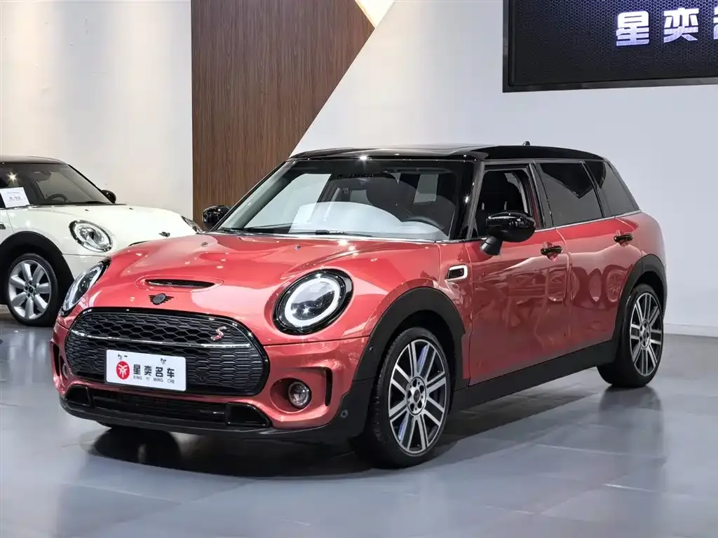 MINI Clubman — фото 1