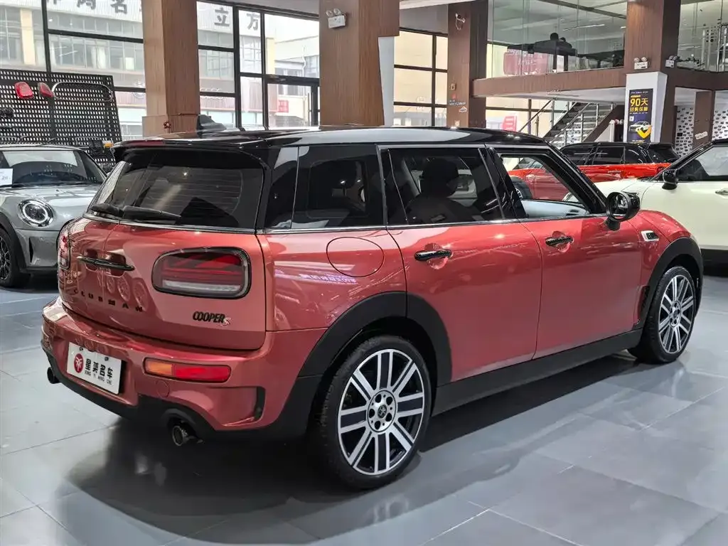MINI Clubman — фото 9
