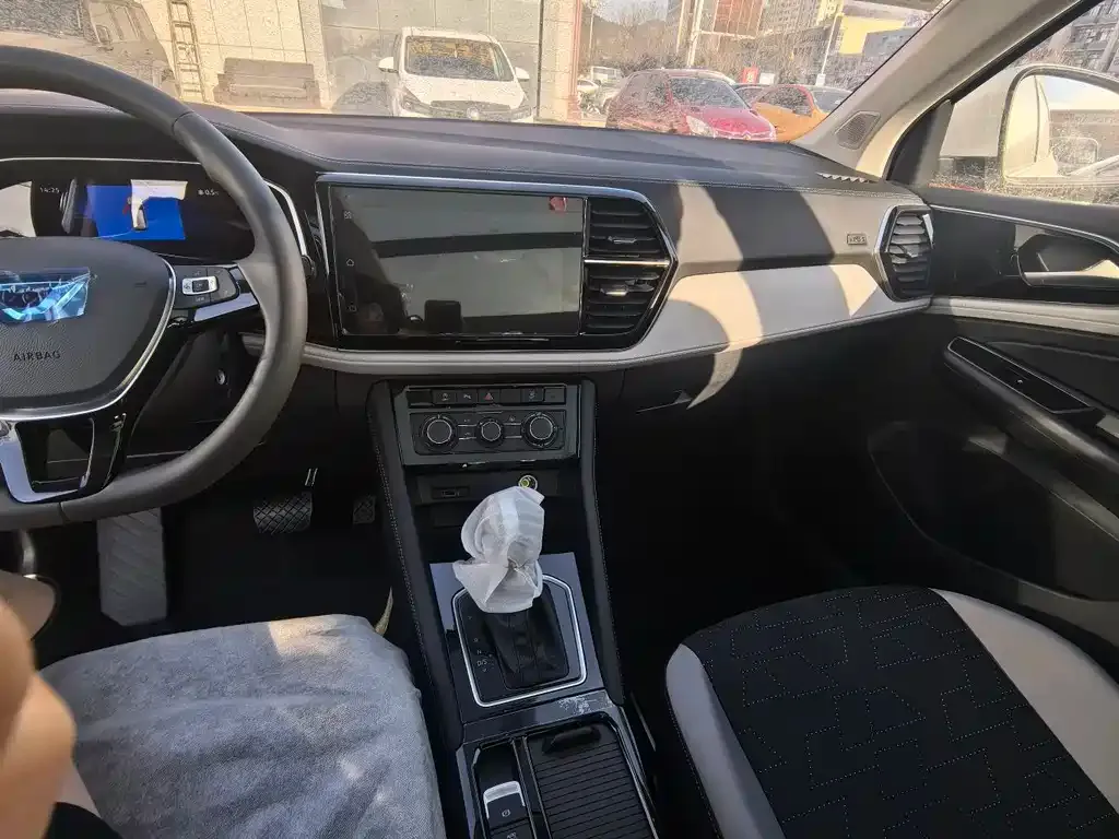 Jetta VS7 2025 из CN, фото 6
