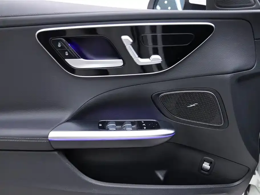 Mercedes-Benz C-Class 2023 из CN, фото 3