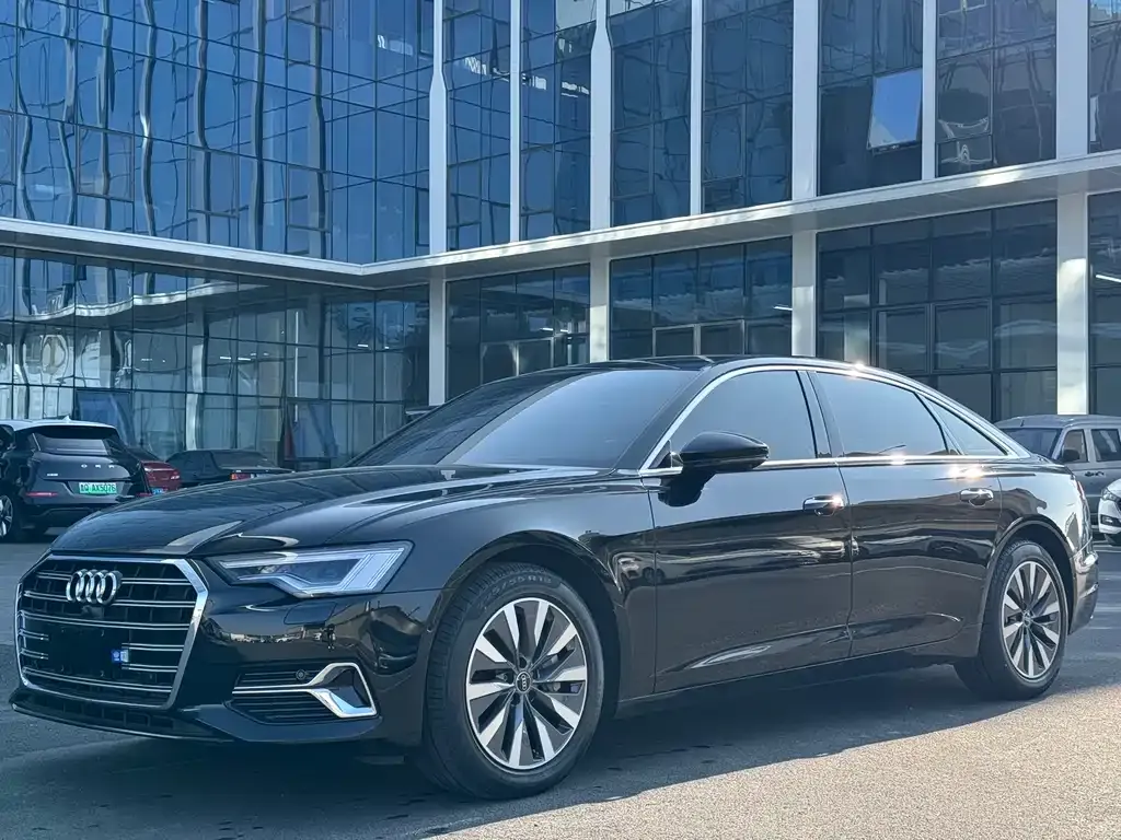 Audi A6L 2024 из CN, фото 1