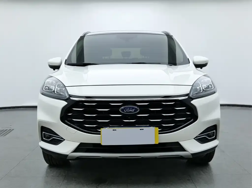 Ford Escape 2023 из CN, фото 2