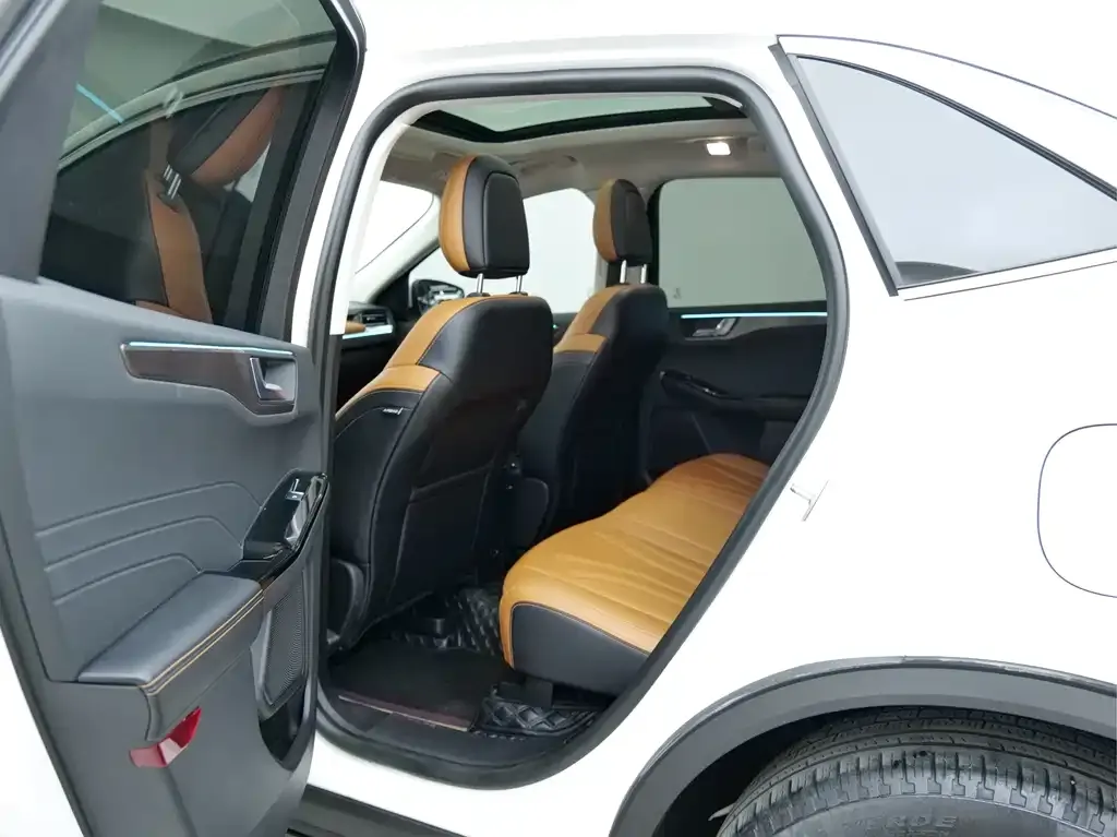 Ford Escape 2023 из CN, фото 9