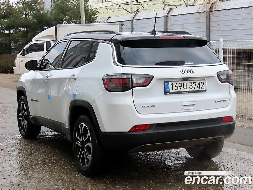 Jeep Compass 2022 из KR, фото 8
