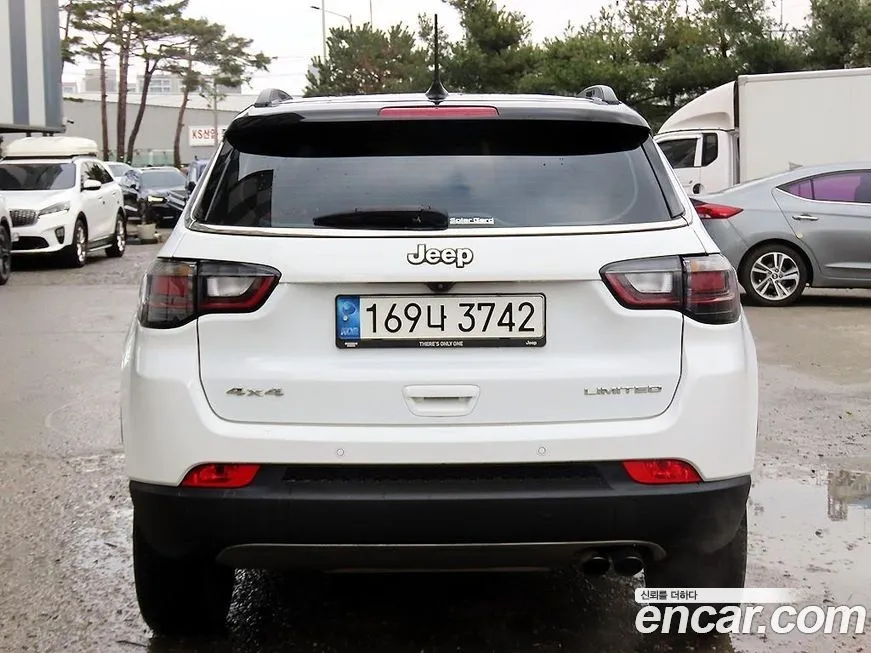 Jeep Compass 2022 из KR, фото 10