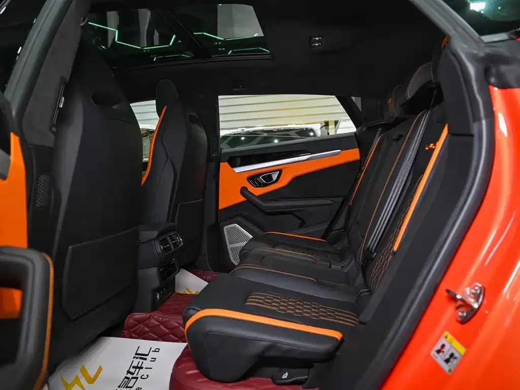 Lamborghini Urus — фото 3