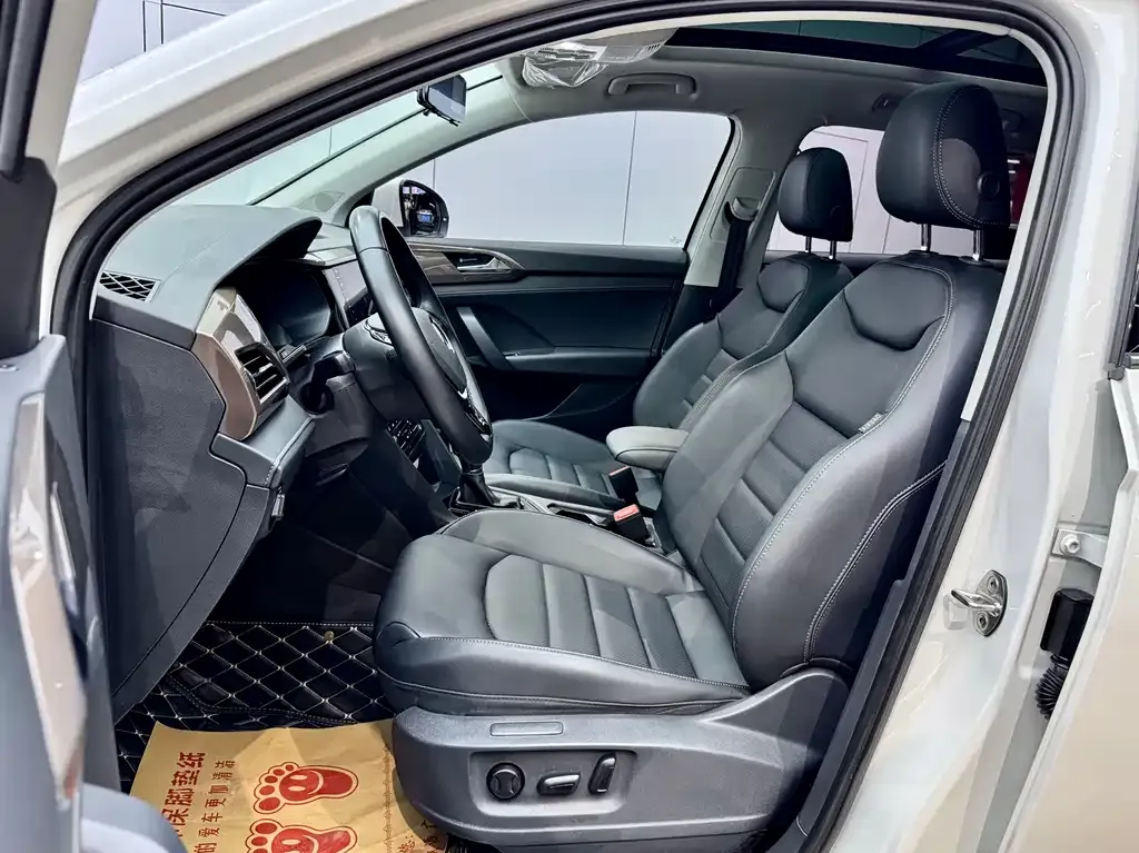 Volkswagen Tharu 2021 из CN, фото 9