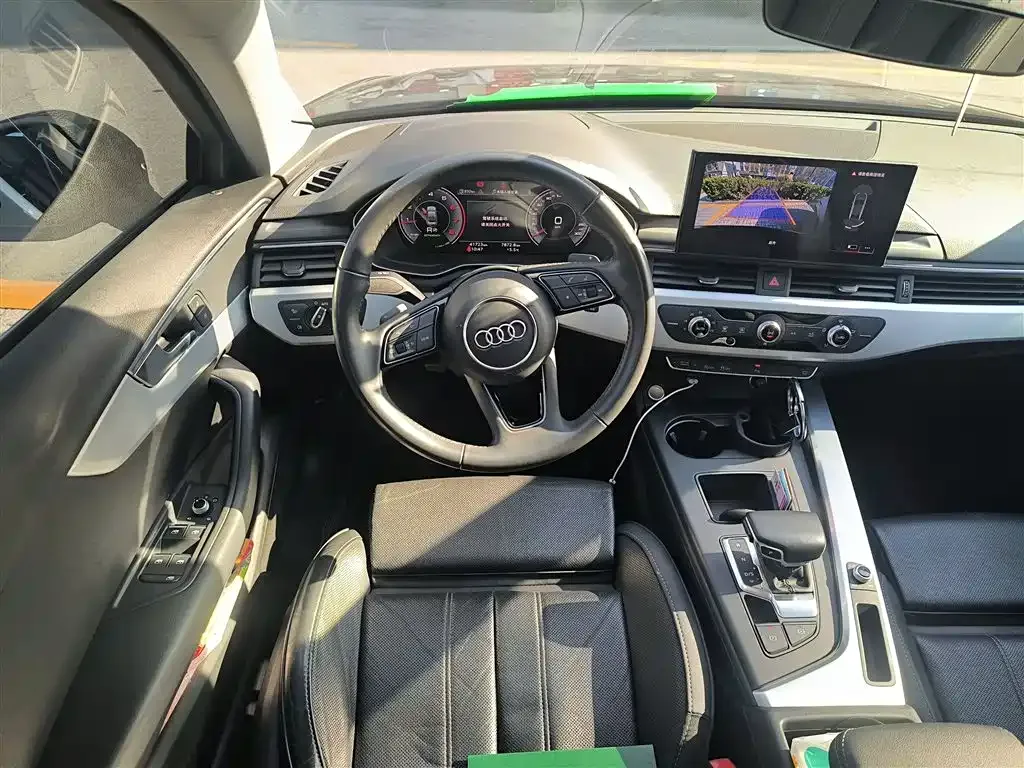 Audi A4L 2022 из CN, фото 7