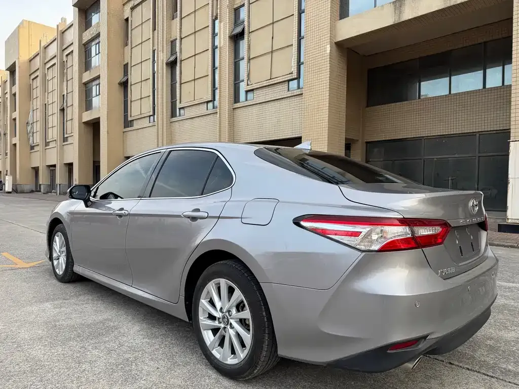 Toyota Camry 2024 из CN, фото 4