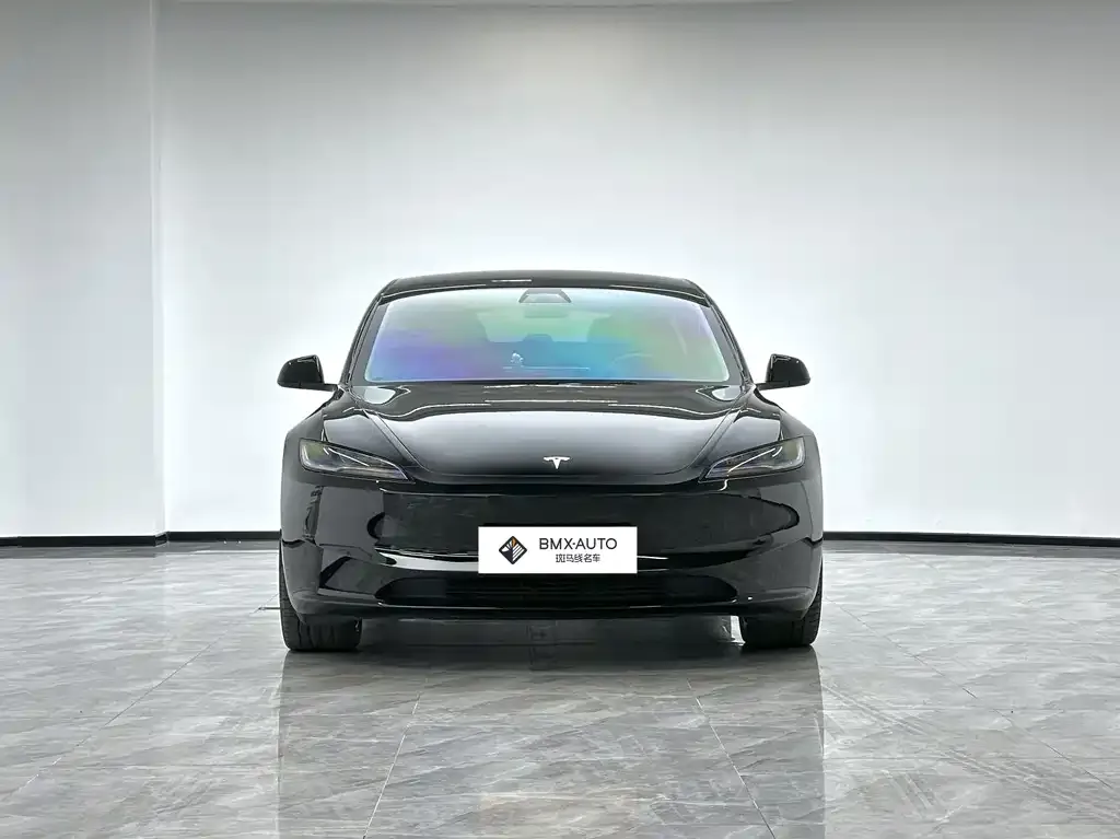 Tesla Model 3 2024 из CN, фото 3