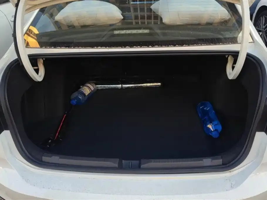 Volkswagen Lavida 2024 из CN, фото 3