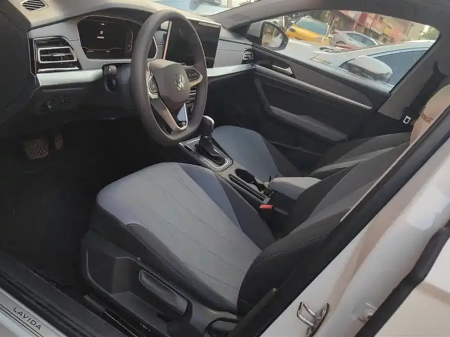 Volkswagen Lavida 2024 из CN, фото 4