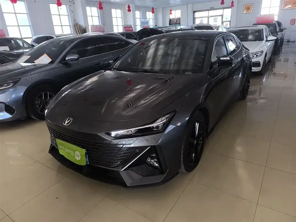 Changan UNI-V 2023 из CN, фото 1