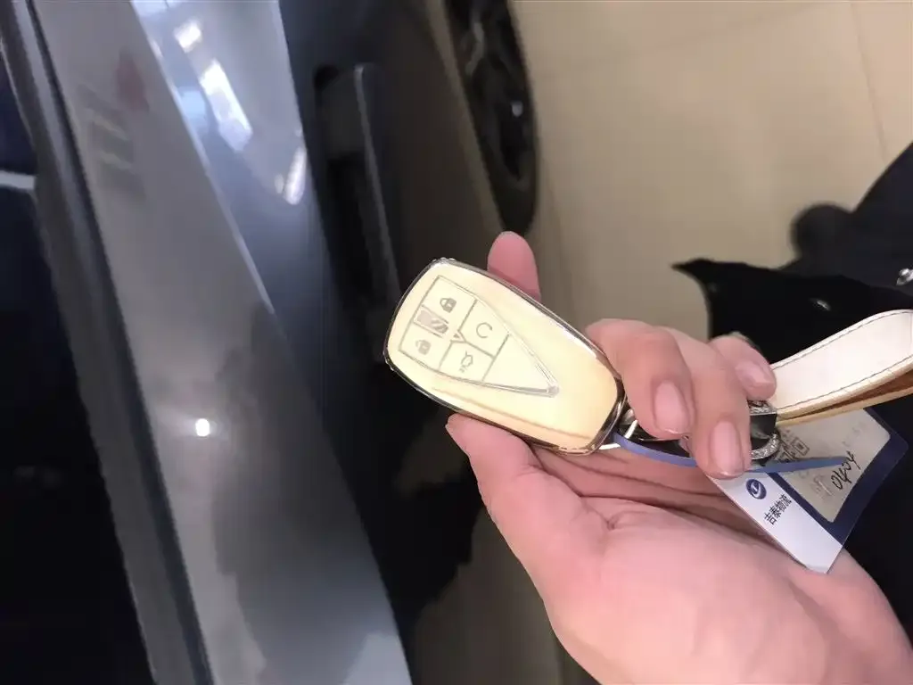 Changan UNI-V 2023 из CN, фото 9