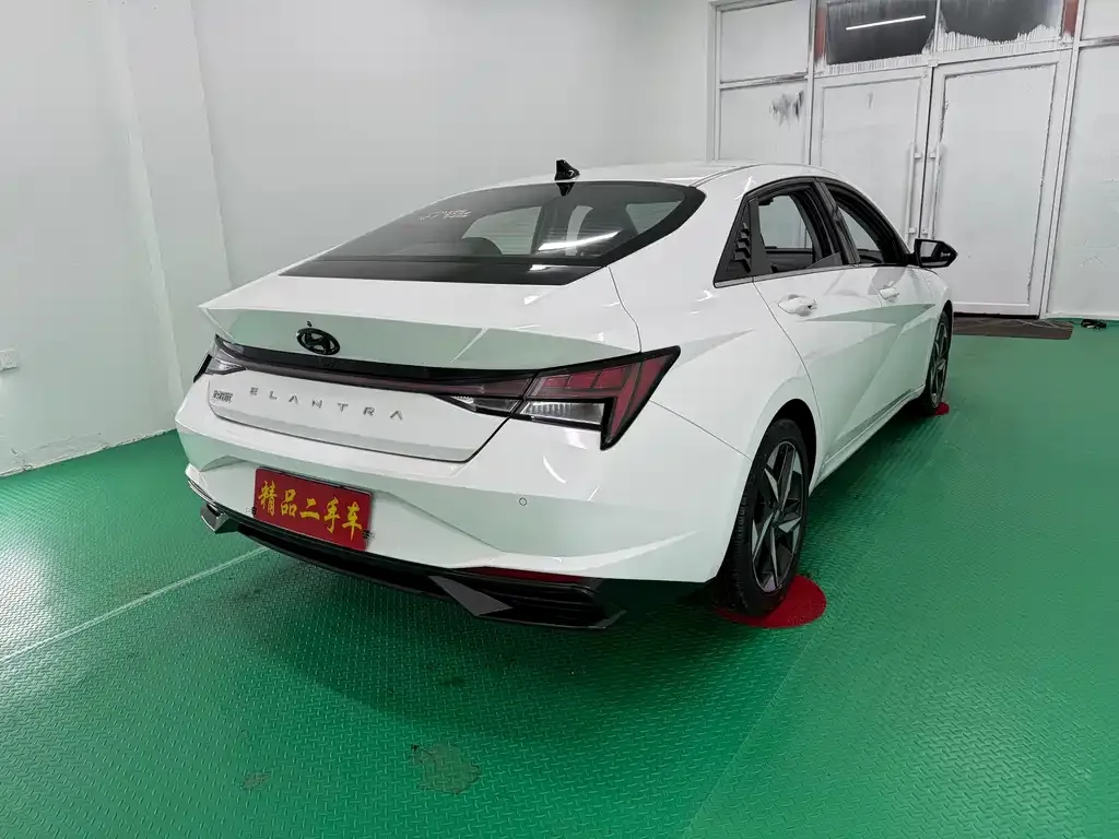 Hyundai Elantra 2022 из CN, фото 10