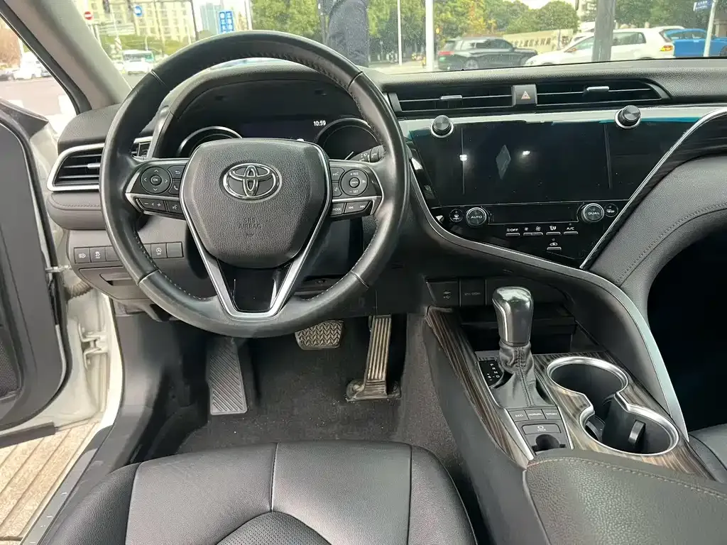 Toyota Camry 2021 из CN, фото 8