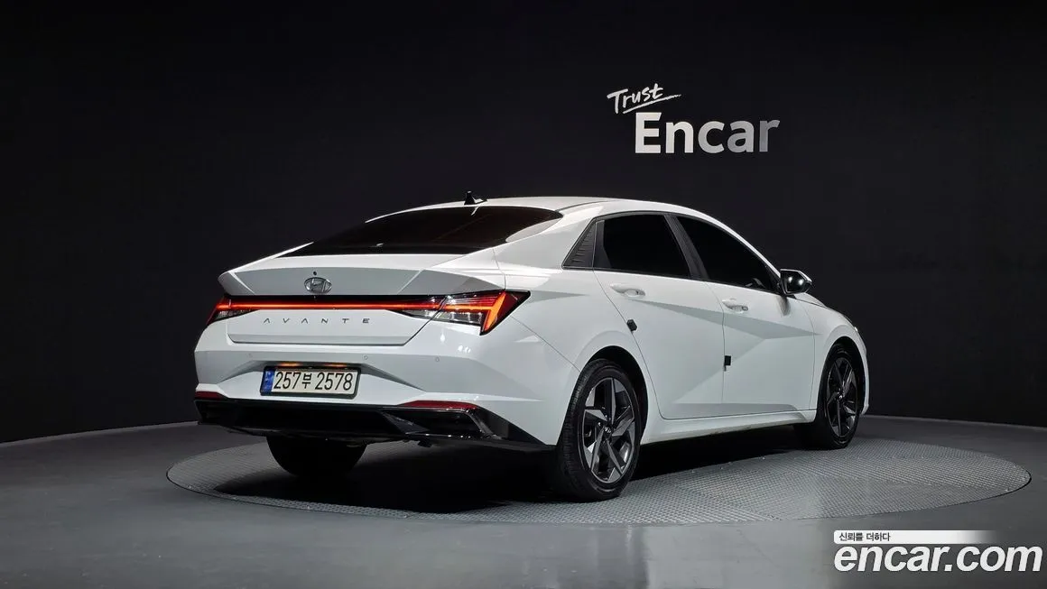 Hyundai AVANTE — фото 2