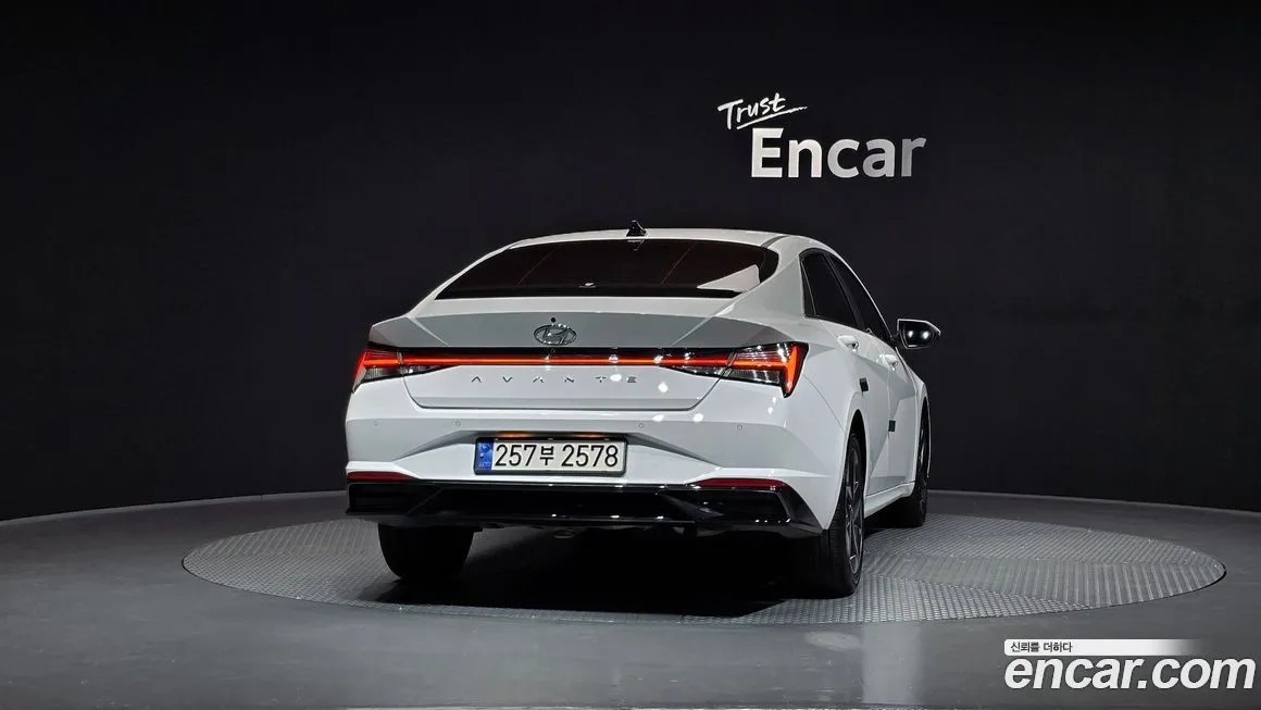 Hyundai AVANTE — фото 8