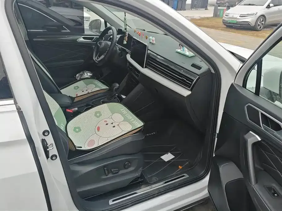 Volkswagen Tiguan L 2024 из CN, фото 4