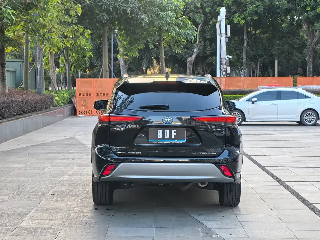 Toyota Highlander 2024 из CN, фото 7