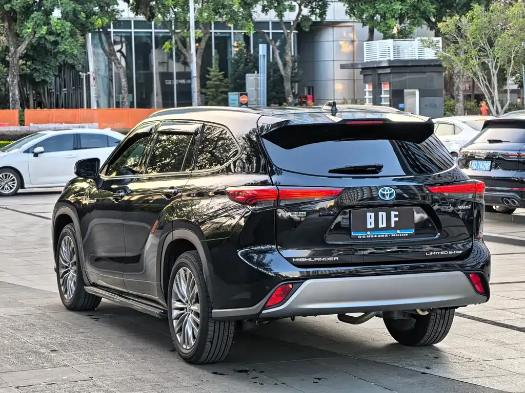 Toyota Highlander 2024 из CN, фото 9