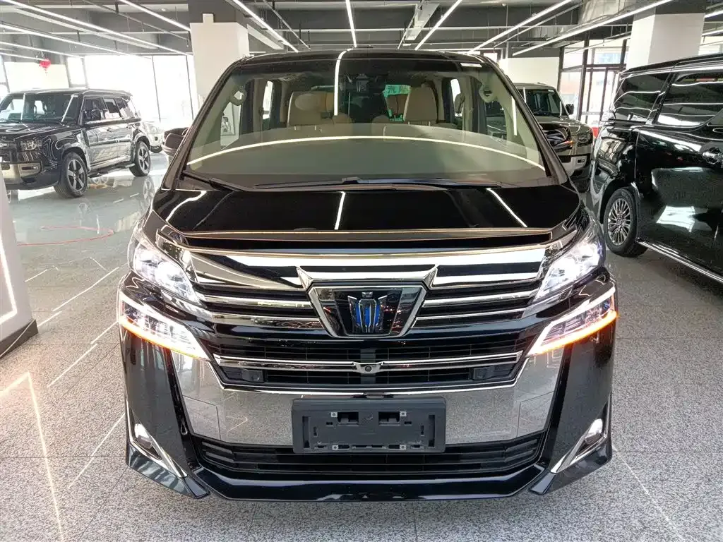 Toyota Vellfire 2022 из CN, фото 3