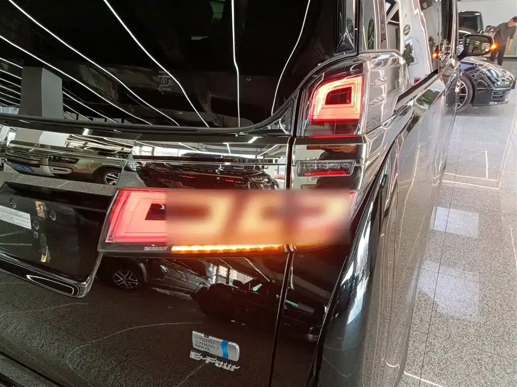 Toyota Vellfire 2022 из CN, фото 4