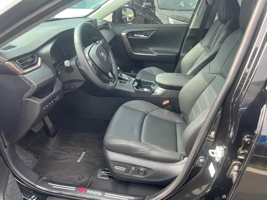 Toyota Wildlander 2025 из CN, фото 8