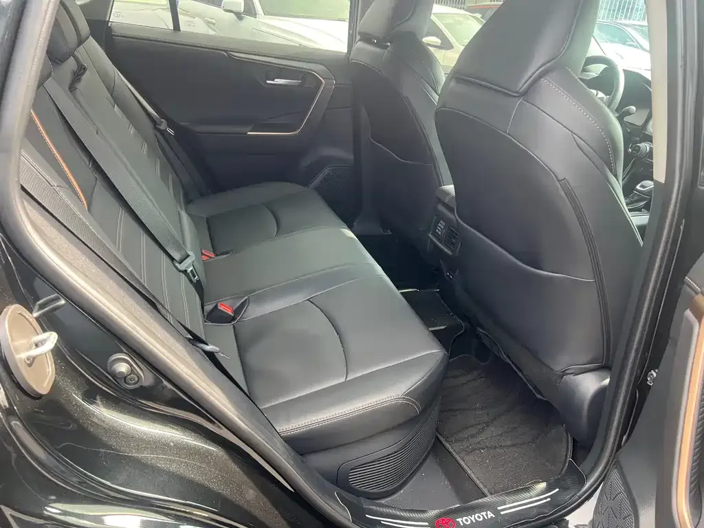 Toyota Wildlander 2025 из CN, фото 6